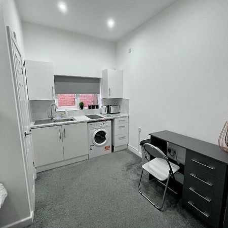 Self Contained Studio In Bham City Centre W Parking Birmingham Zewnętrze zdjęcie
